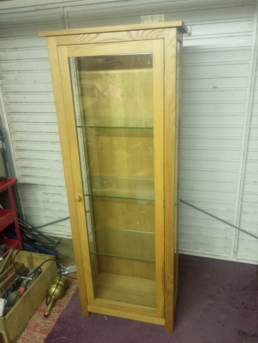 Oak display cabinet with - display,