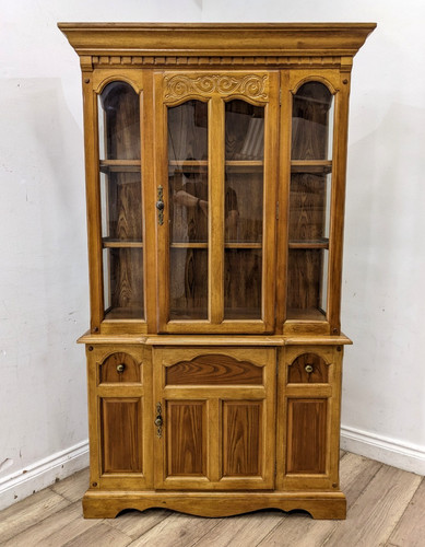 Display cabinet oak veneer - oak,