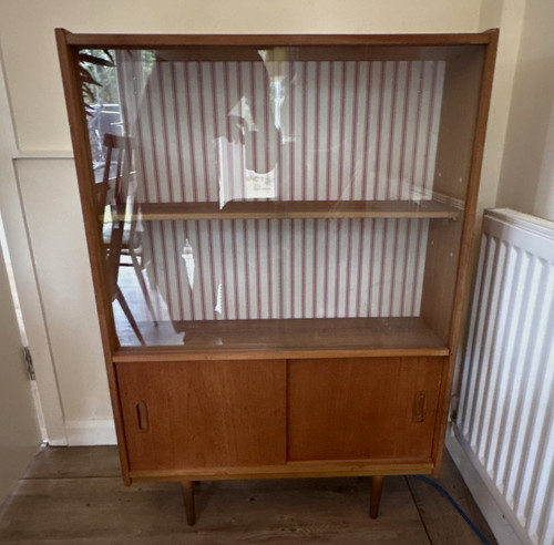 Brown wood glass - brown, display